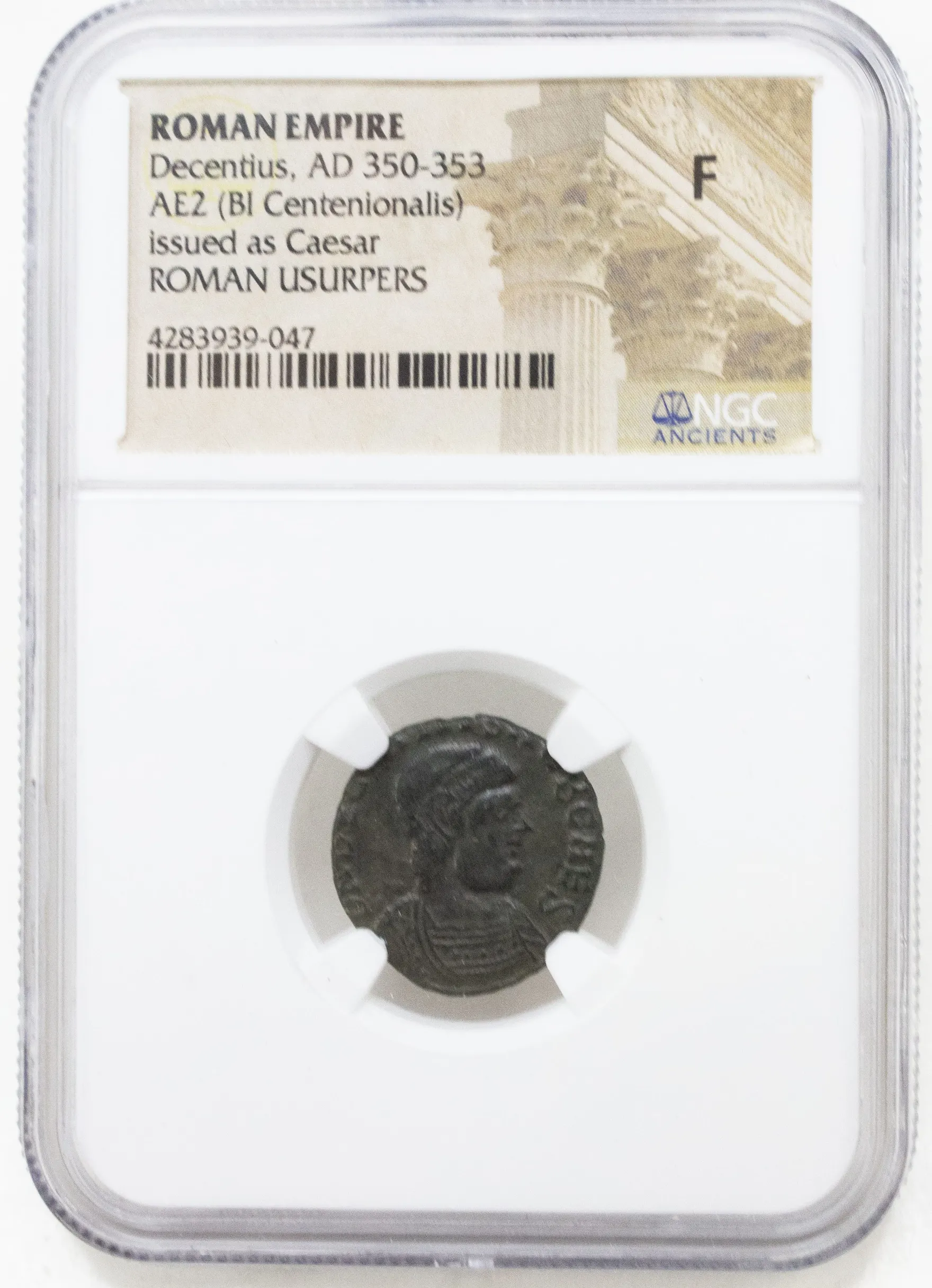 Roman Æ2 (bronze) of Decentius, AD 351–353 — photo 1 of 1